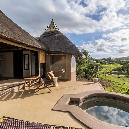 Safari Lodge - Réserve animalière d'Amakhala Extérieur photo
