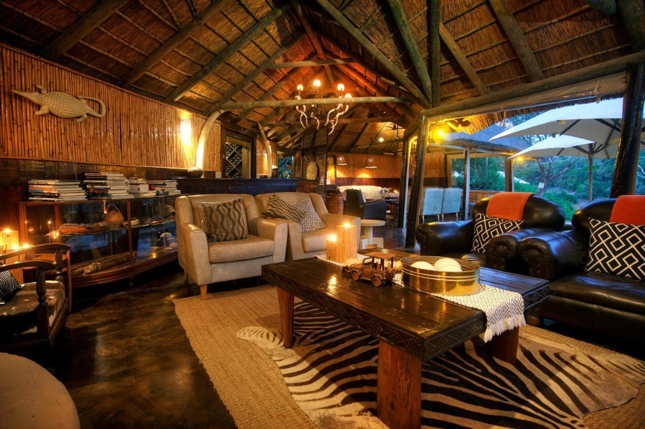Safari Lodge - Réserve animalière d'Amakhala Extérieur photo