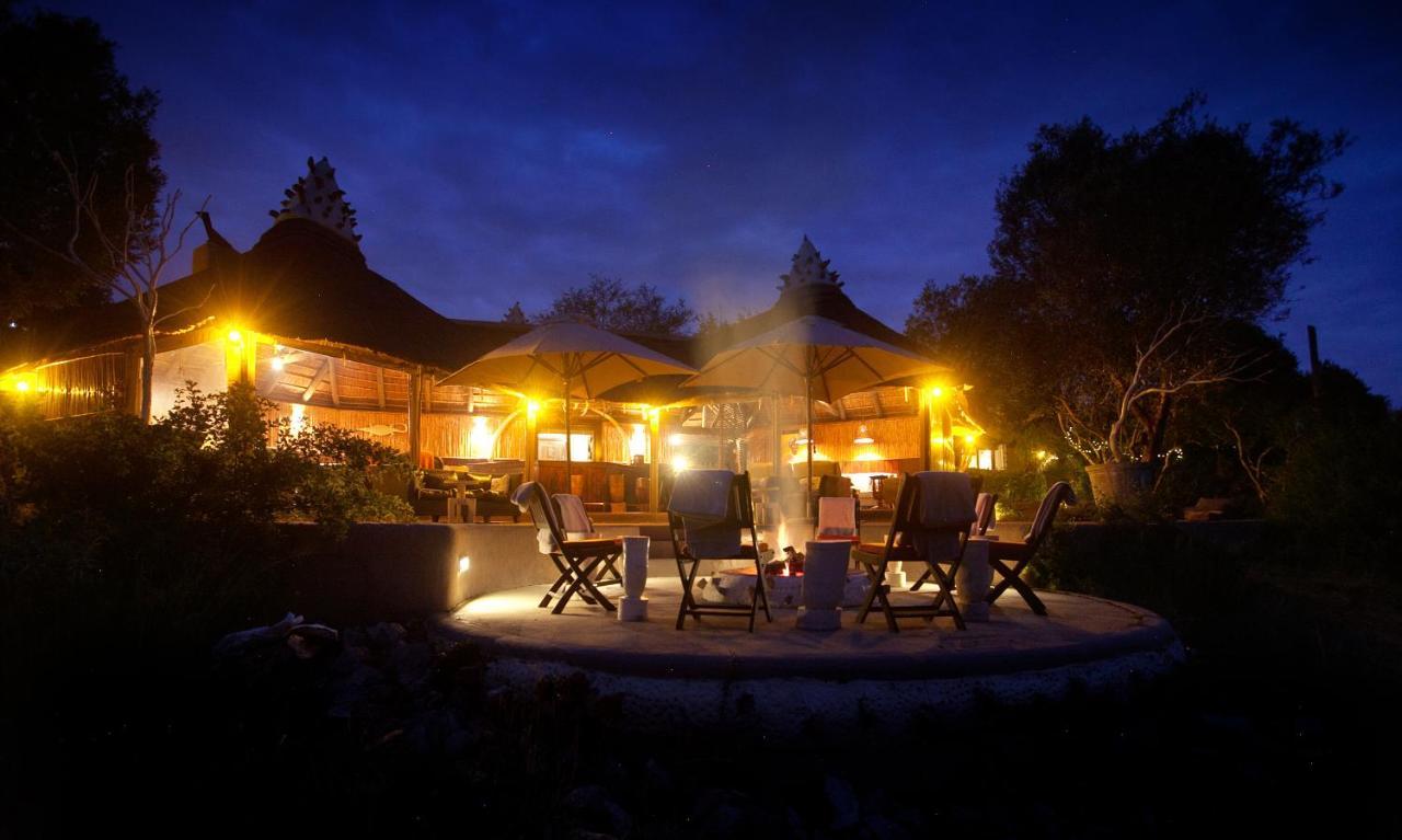 Safari Lodge - Réserve animalière d'Amakhala Extérieur photo